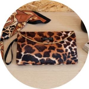 pochette fait main en toile de jute recyclée
