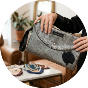 pochette fait main en toile de jute recyclée