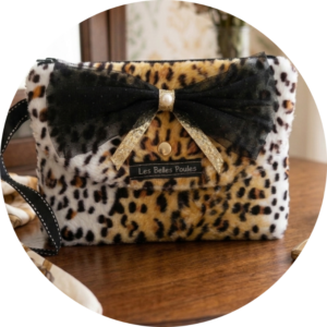 pochette fait main en toile de jute recyclée
