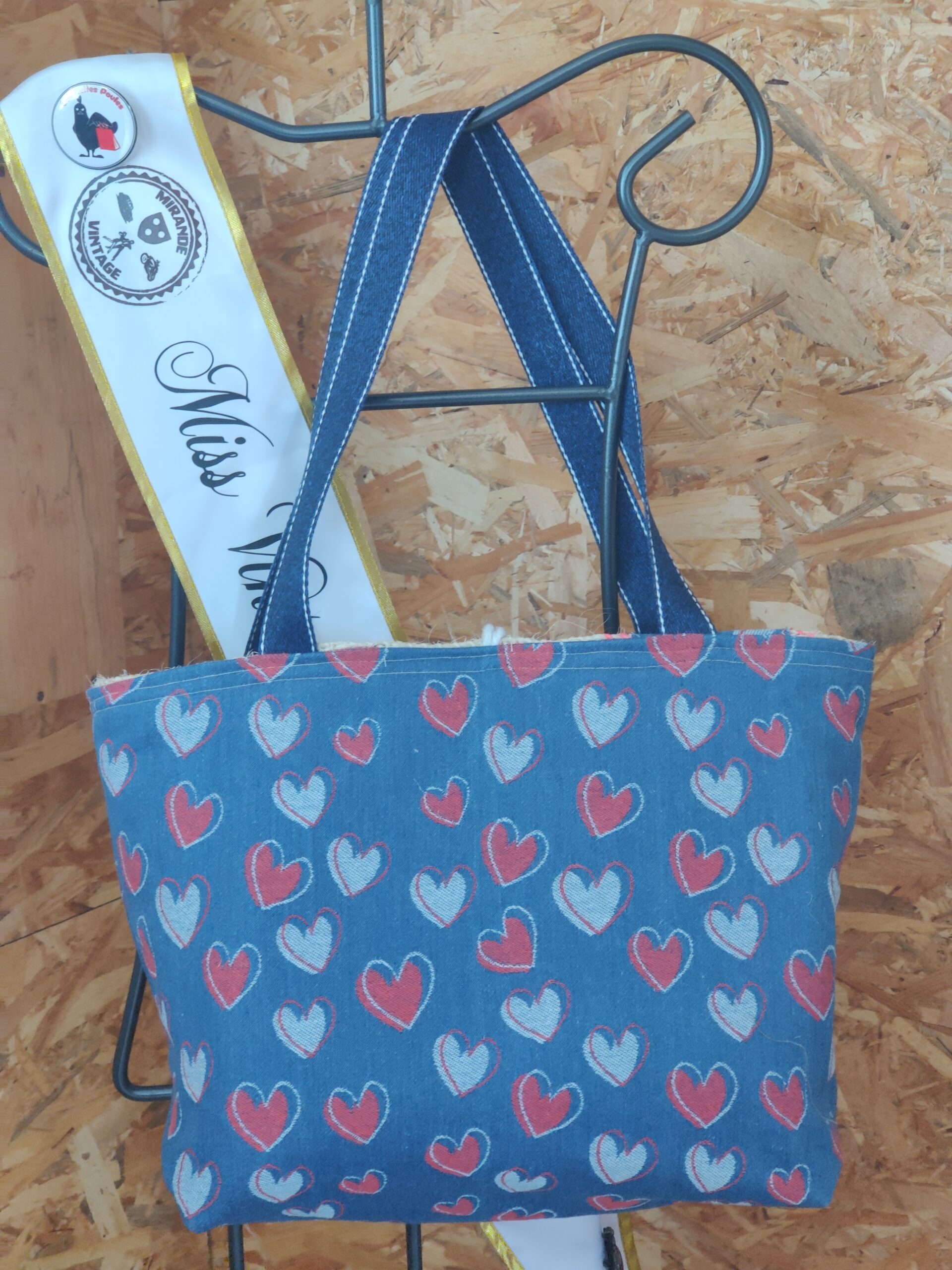 sac fait main en toile de jute de café recyclé unique les belles poules