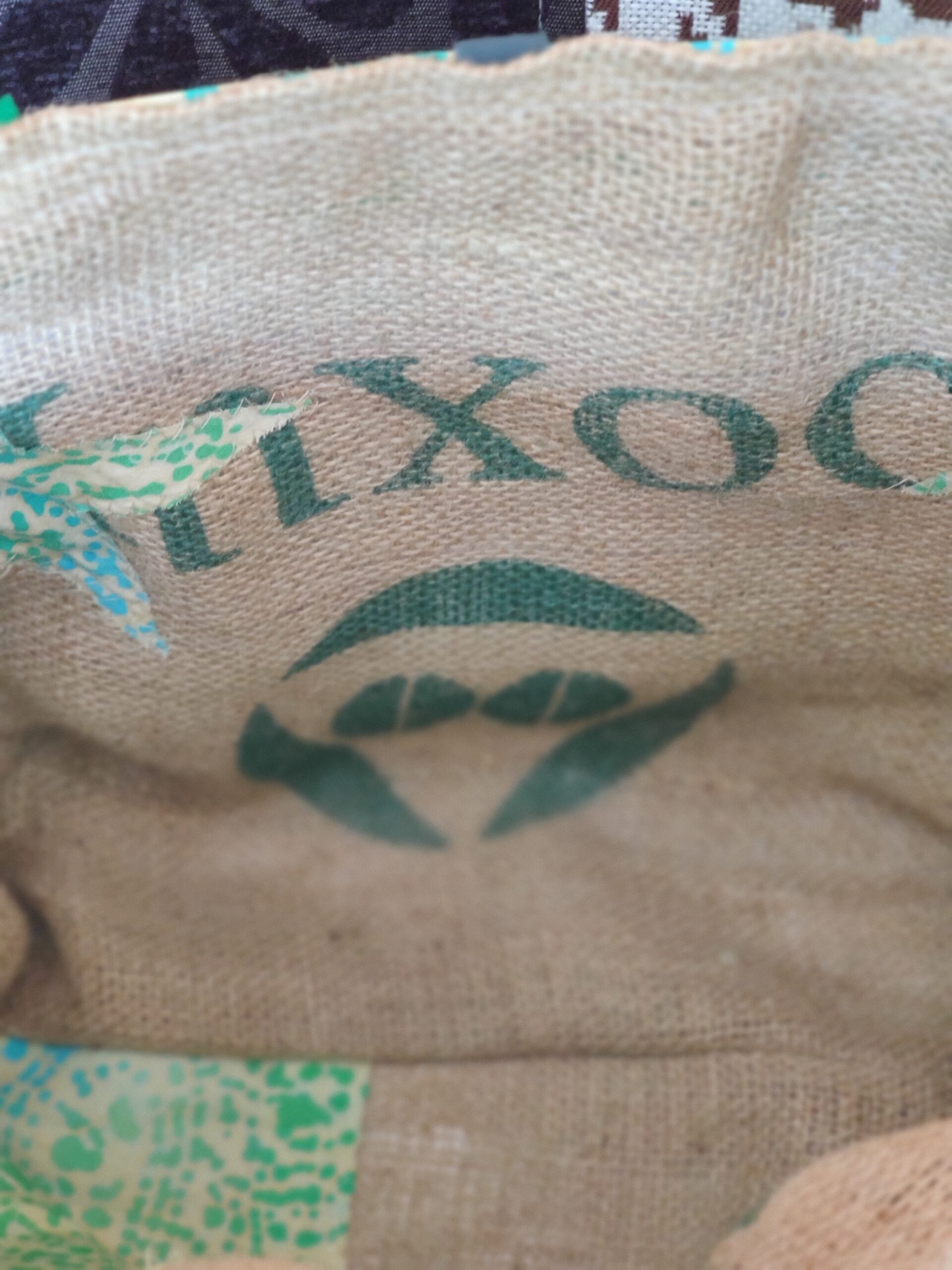sac fait main en toile de jute recyclée les belles poules
