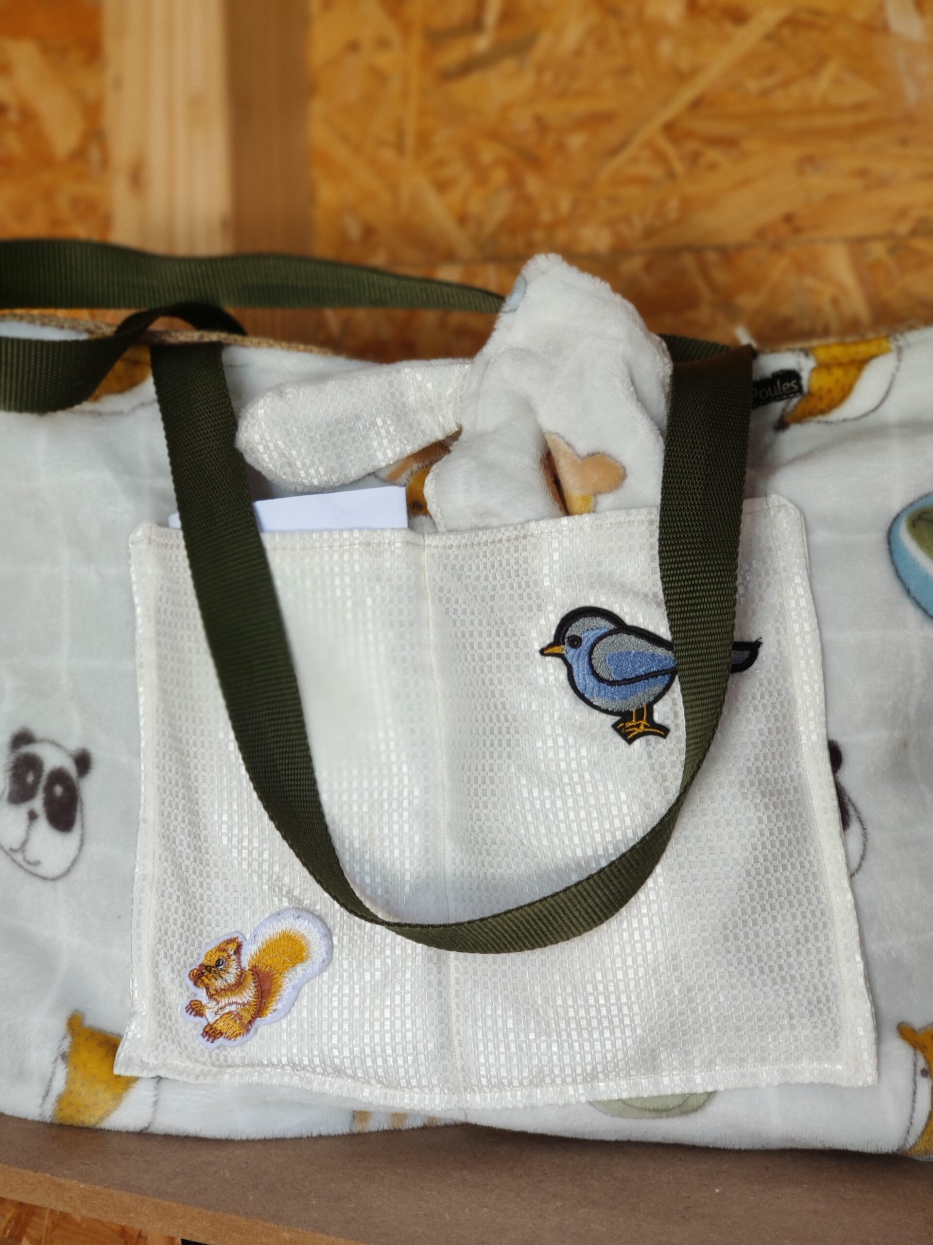 sac fait main en toile de jute recyclée les belles poules