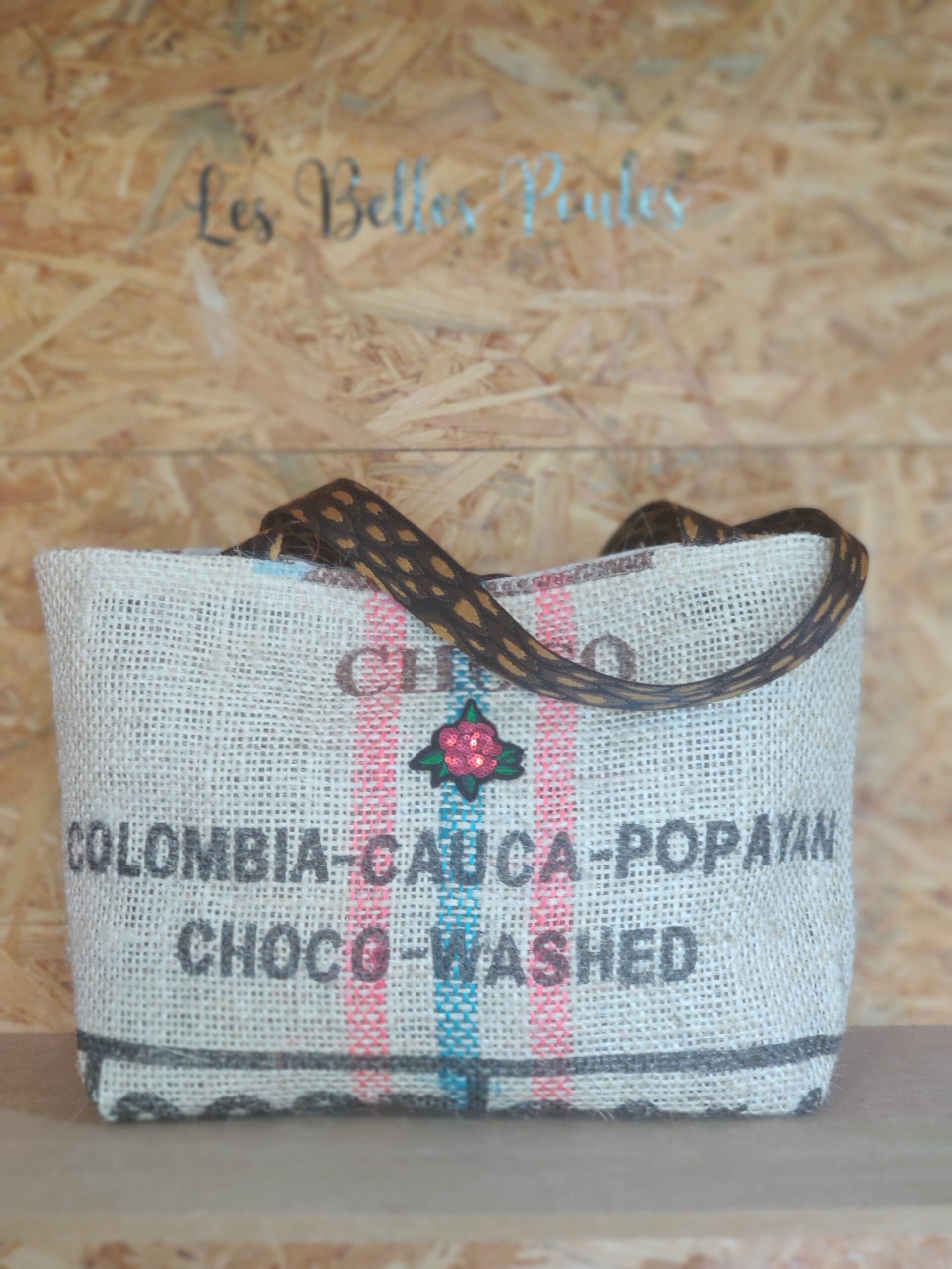 SAC FAIT MAIN EN TOILE DE SISAL DE CAFE RECYCLE UNIQUE LES BELLES POULES