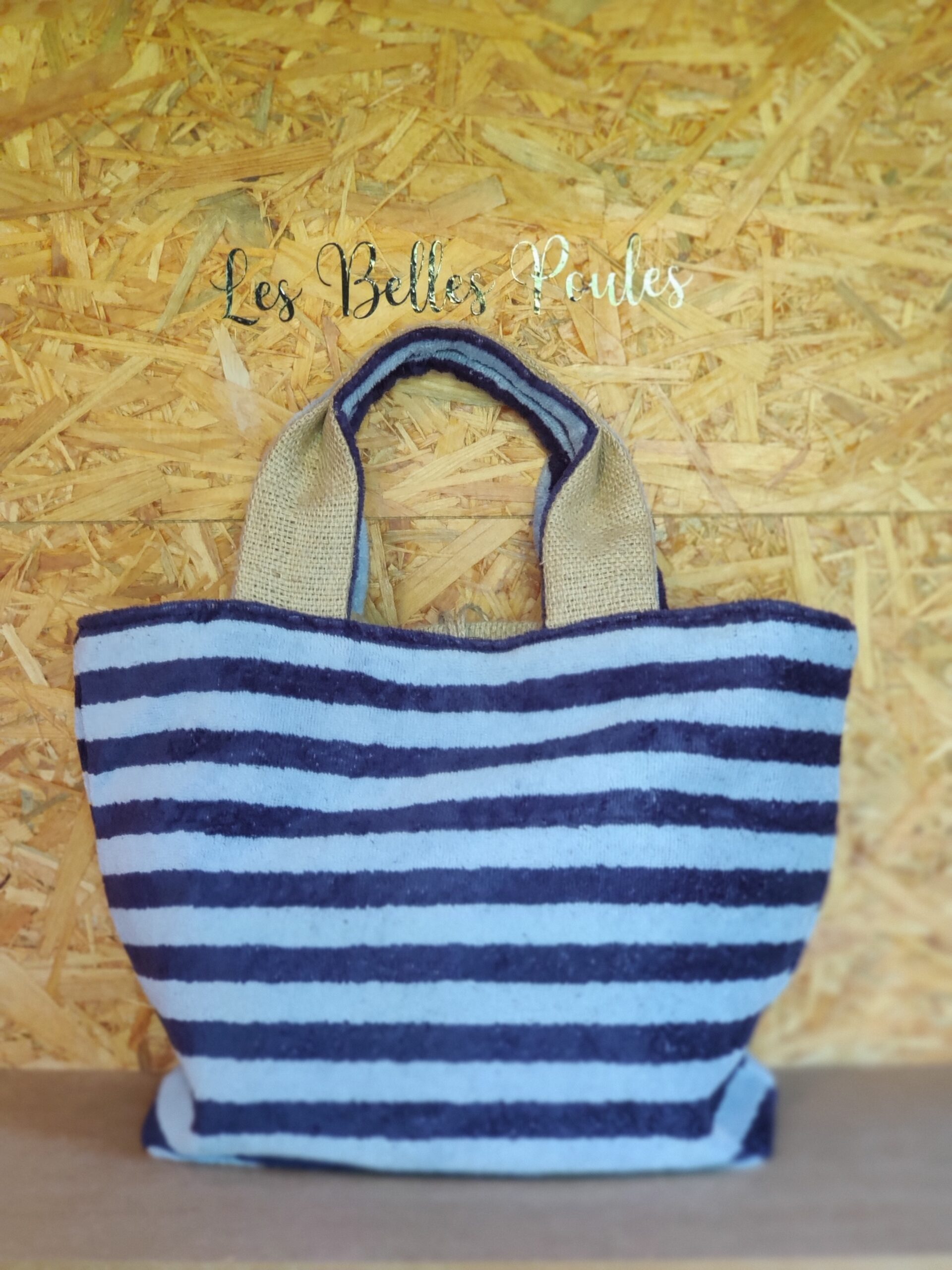 SAC FAIT MAIN EN TOILE DE JUTE DE CAFE RECYCLES UNIQUE LES BELLES POULES